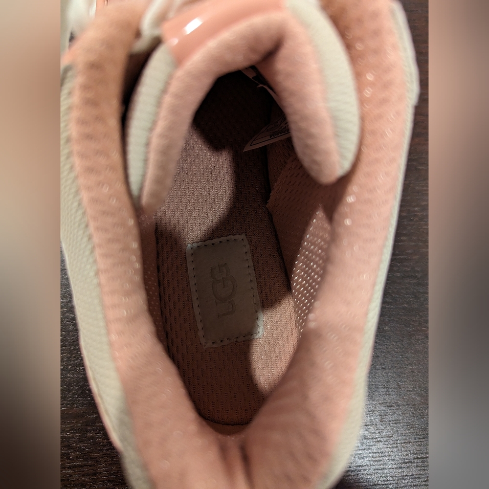 UGG Highland Sneaker In Pink s:9 - Picture 12 of 12